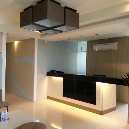 Win Hotel & Casino Talisay  Bagian luar foto