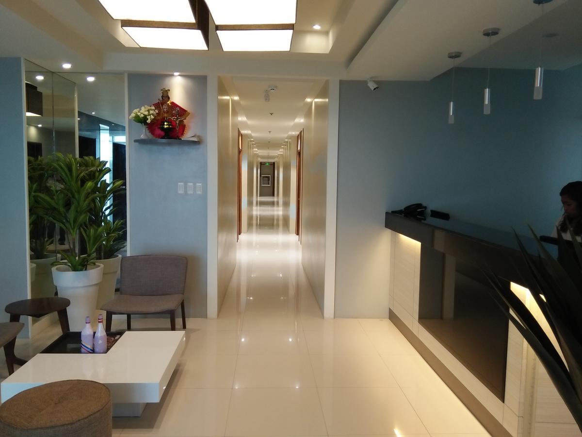 Win Hotel & Casino Talisay  Bagian luar foto