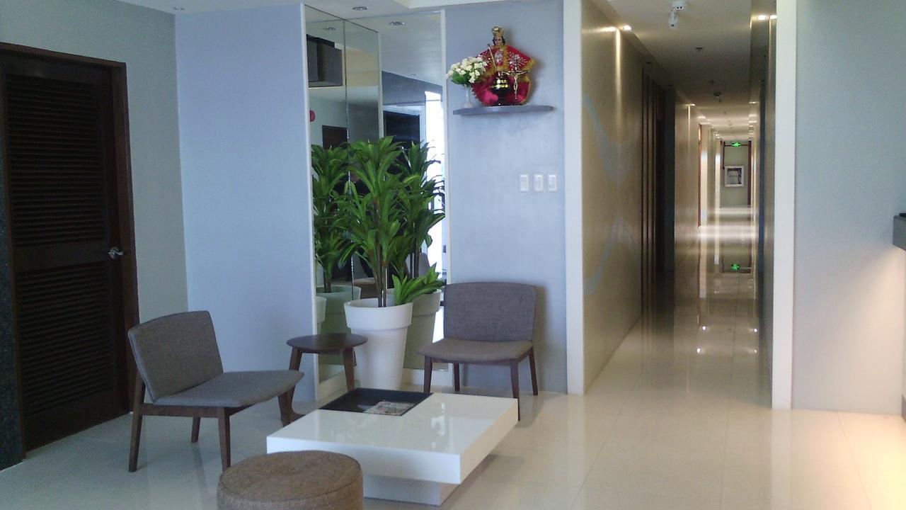 Win Hotel & Casino Talisay  Bagian luar foto